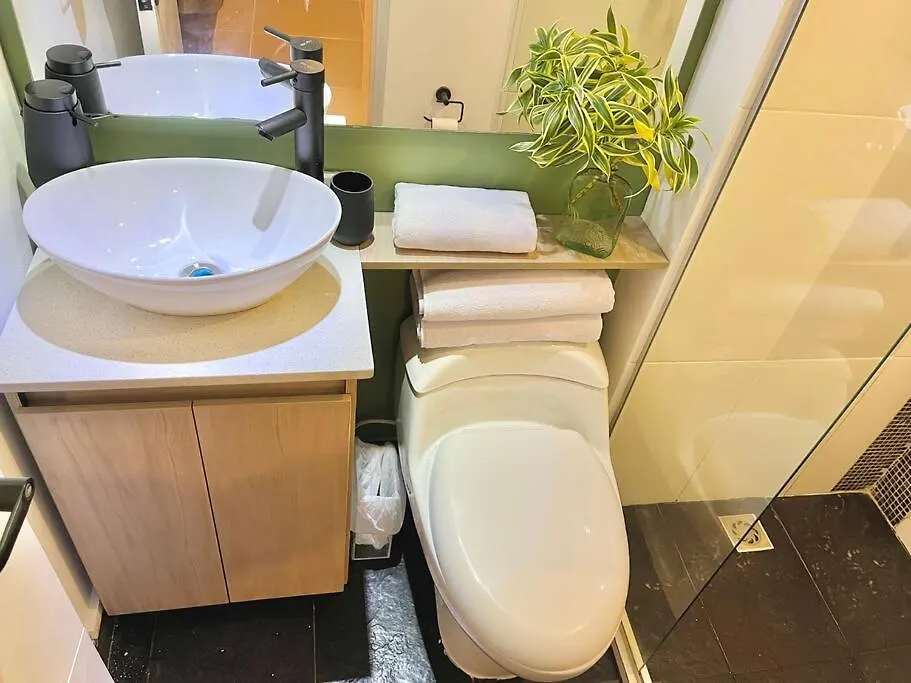 Luxury El Poblado Loft, Relax In Medellin'S Heart! Apartment