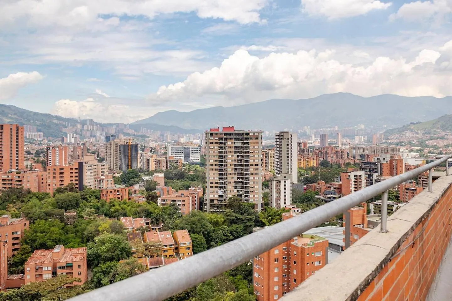 Luxury El Poblado Loft, Relax In Medellin'S Heart!アパートメント コロンビア