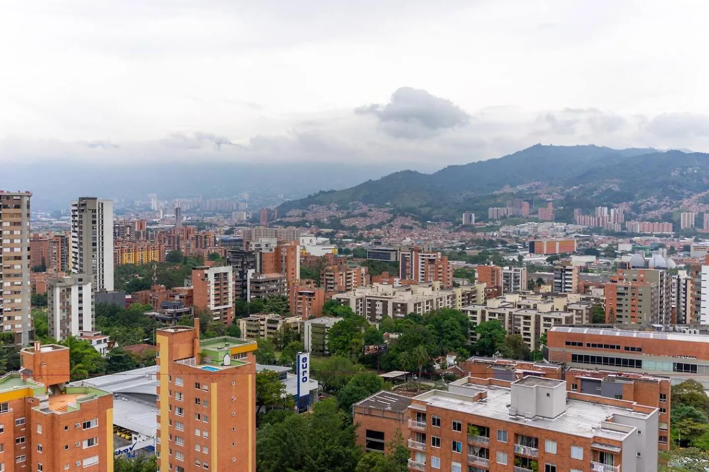 Luxury El Poblado Loft, Relax In Medellin'S Heart!アパートメント 0*, メデジン コロンビア